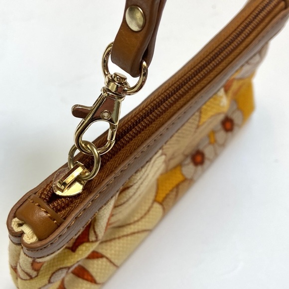 Spartina 449 Wristlet - Picture 7 of 15